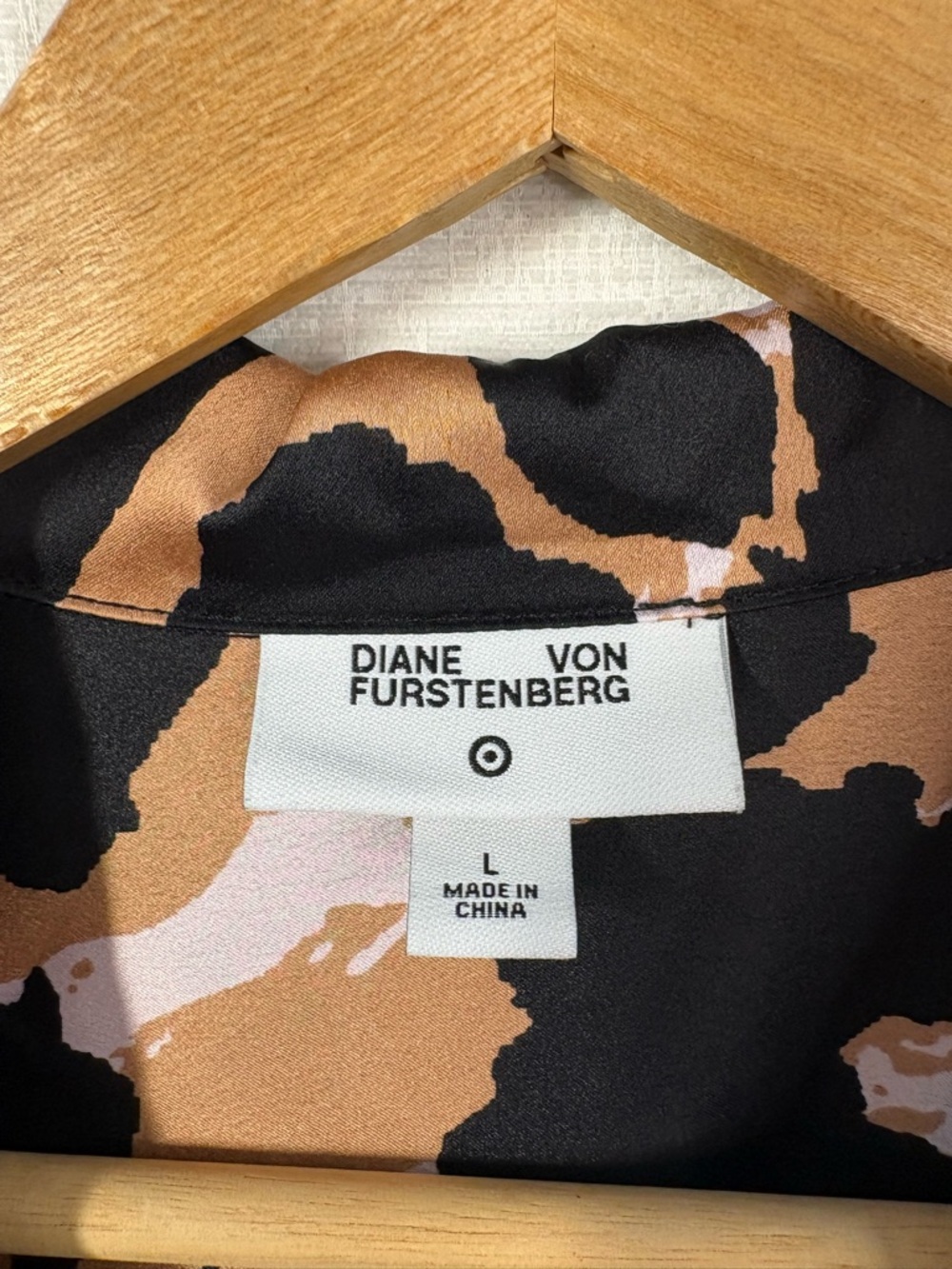 Diane von Furstenberg for Target 2 Piece Satin PJ Set, Large, Black Tan Print - Picture 4 of 11